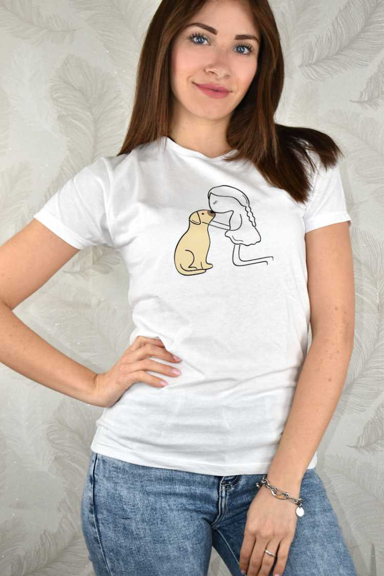 T-shirt dog