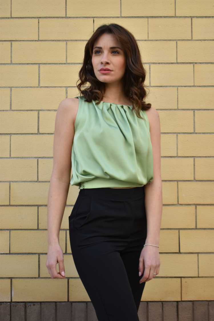 Blusa smanicata
