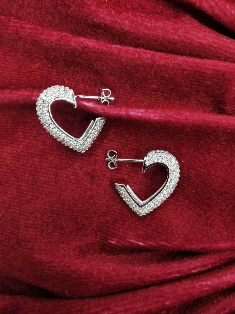 Orecchini mezzo cuore